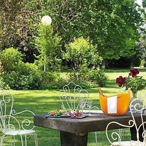 Bed & Breakfast Le Clos Fleuri - Maison Vigier, Maringues