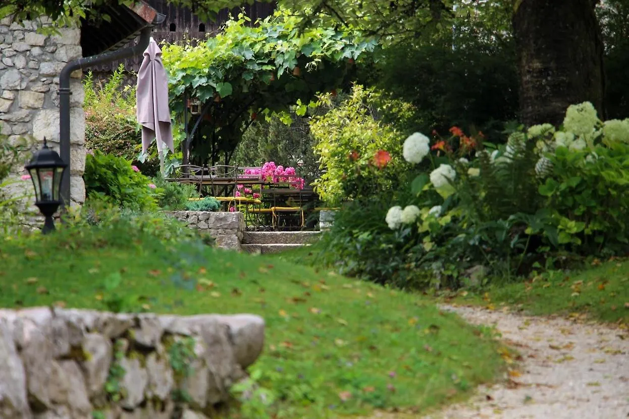 Maison D'Hotes La Bageatiere - Lac D'Aiguebelette Lepin-le-Lac Guest house